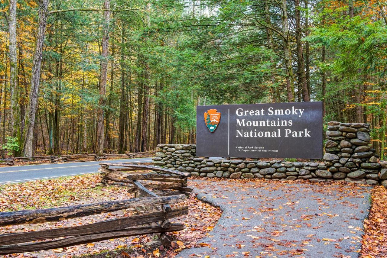 Big Sky Lodge II Gatlinburg Exterior photo