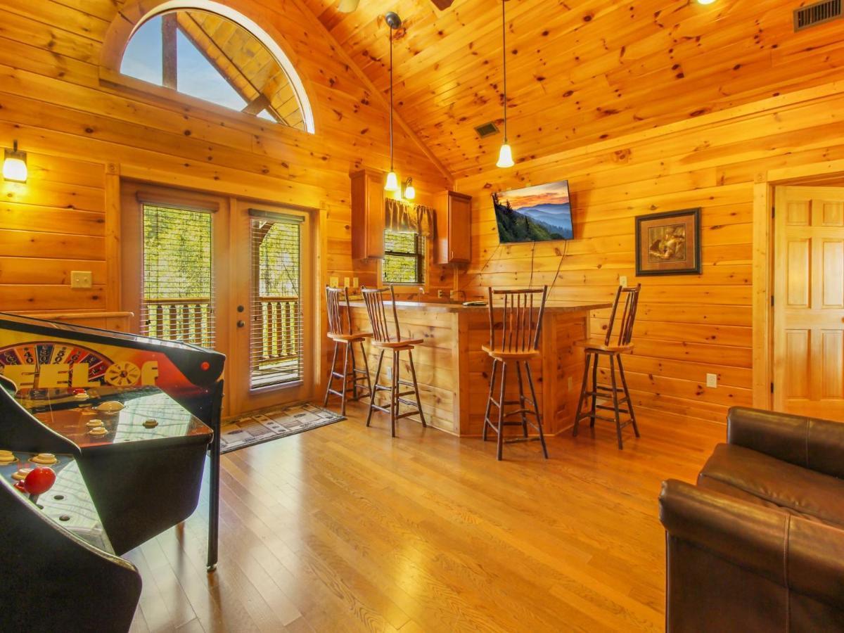 Big Sky Lodge II Gatlinburg Exterior photo